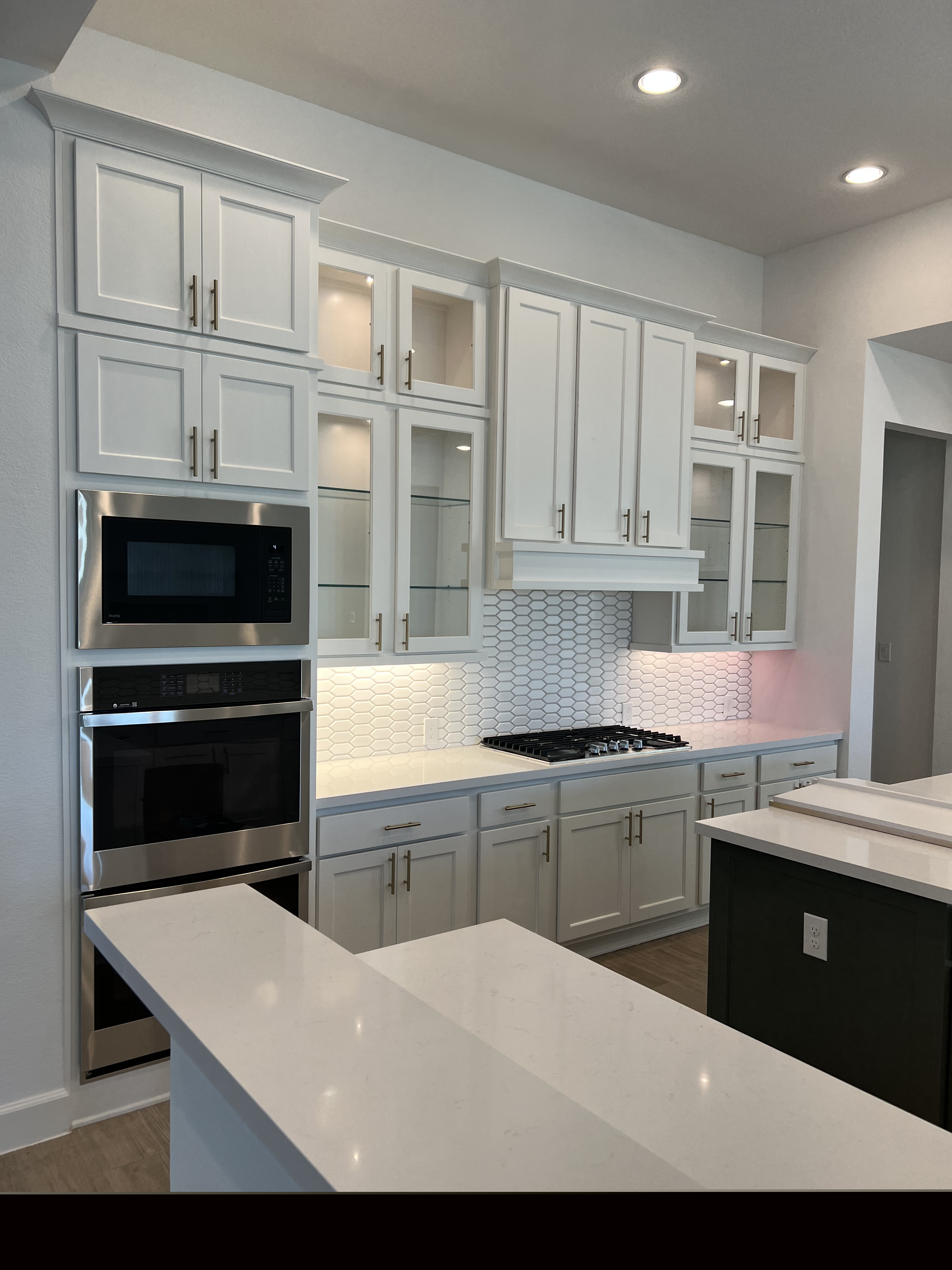 Custom Cabinet Refinishing